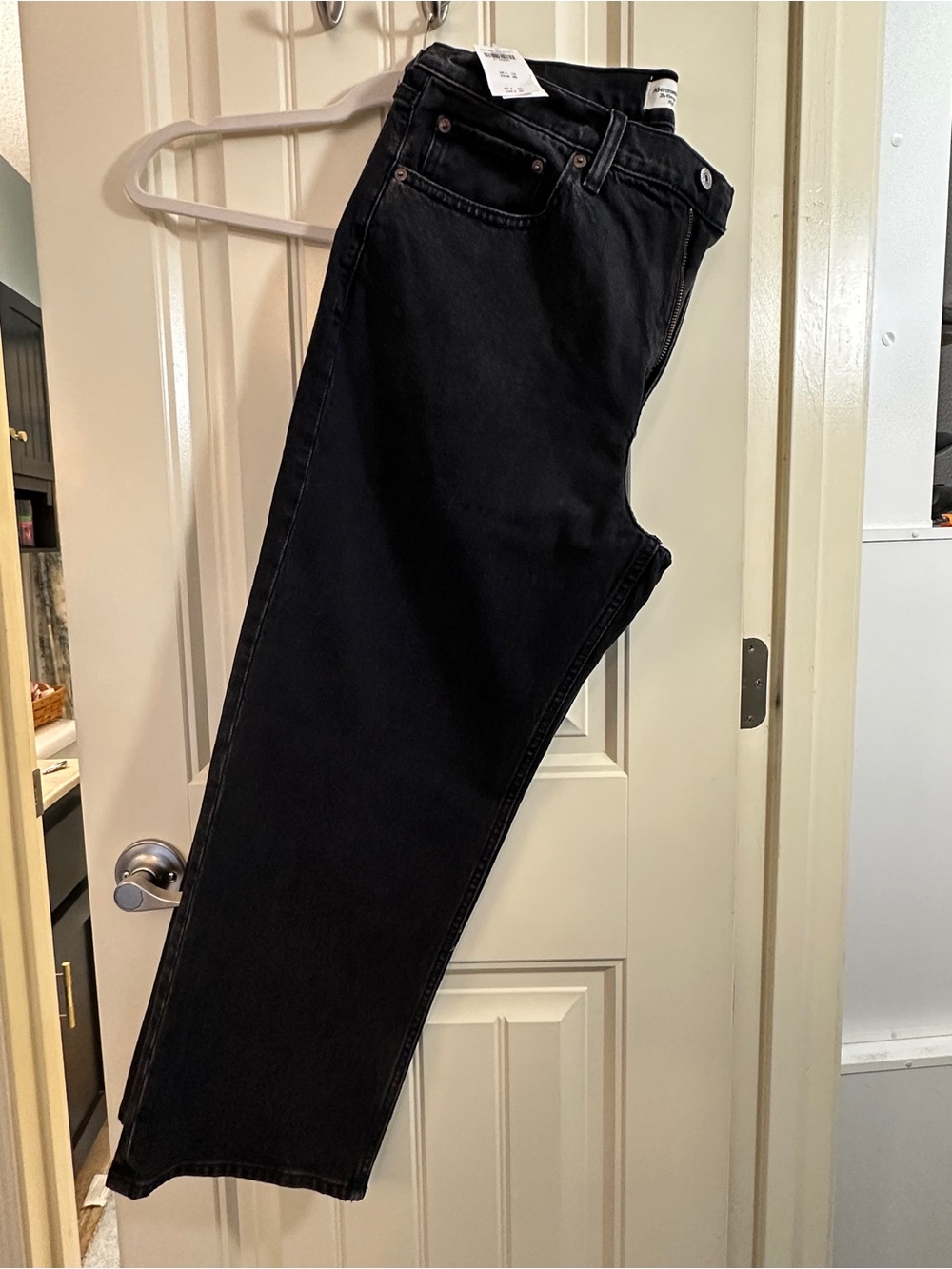 Abercrombie & Fitch Black Straight-Leg Women's Jeans